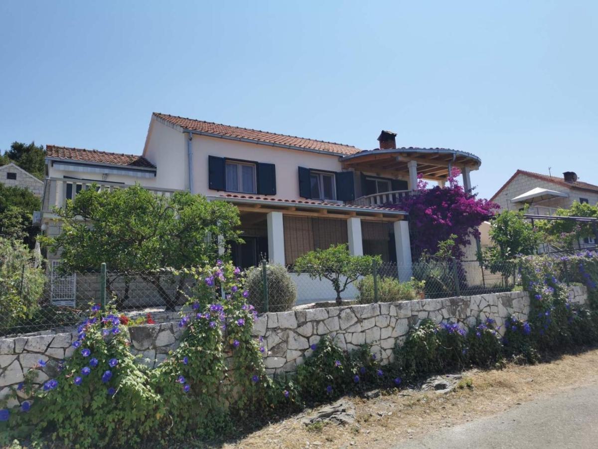 Apartments By The Sea Splitska, Brac - 2923 Postira Luaran gambar