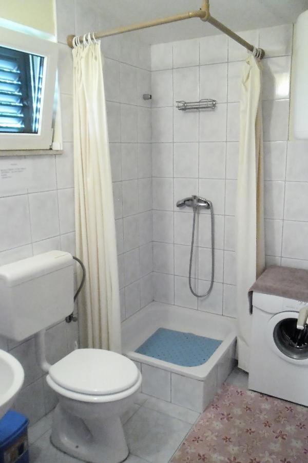 Apartments By The Sea Splitska, Brac - 2923 Postira Luaran gambar