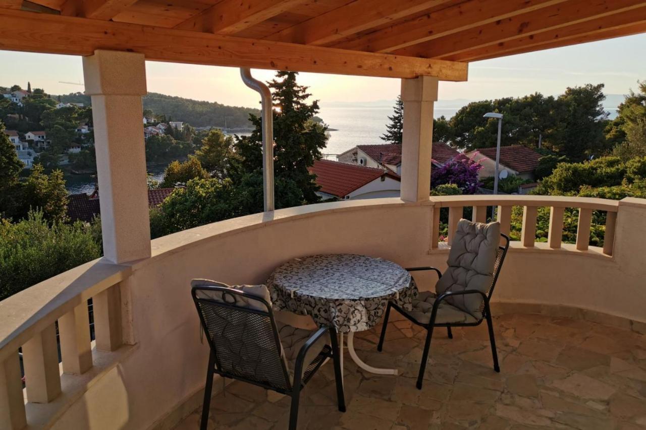 Apartments By The Sea Splitska, Brac - 2923 Postira Luaran gambar